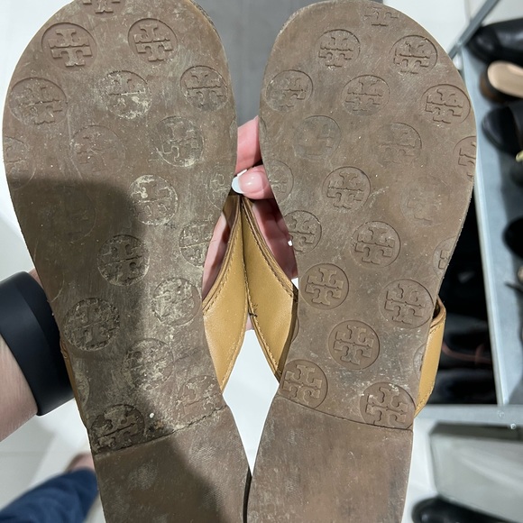 Tory Burch flip flops - Picture 2 of 4